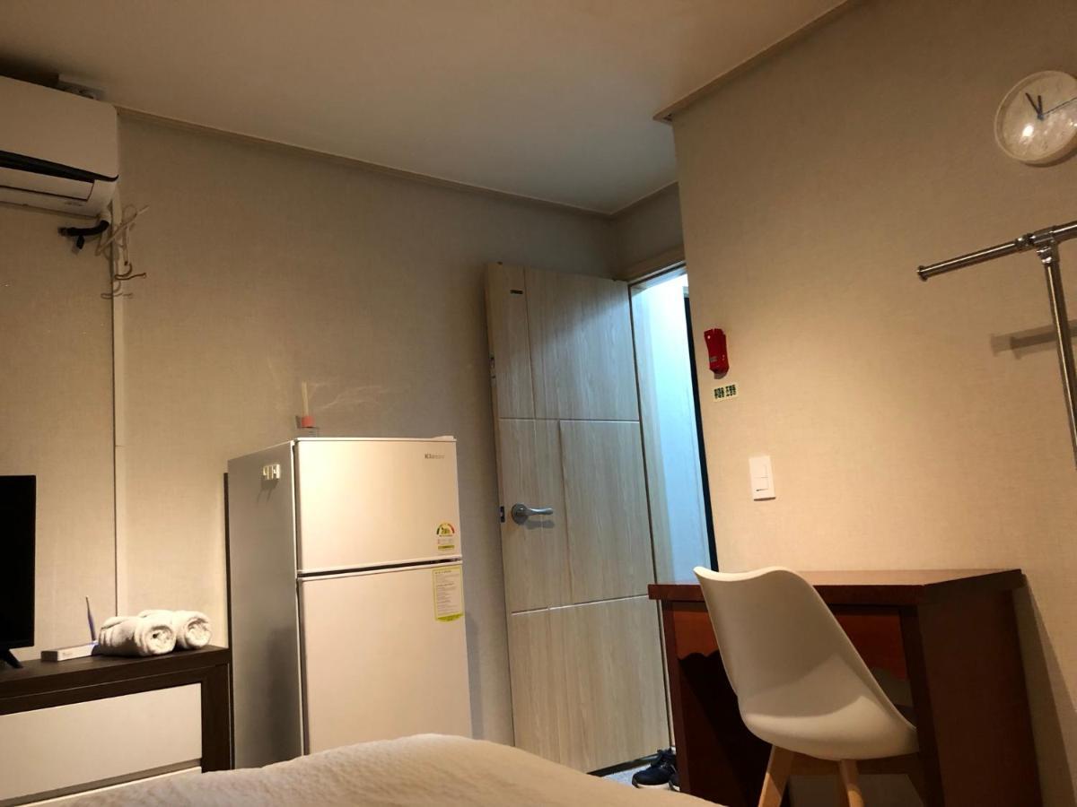Ostello Rich House Dongdaemun Seul Esterno foto